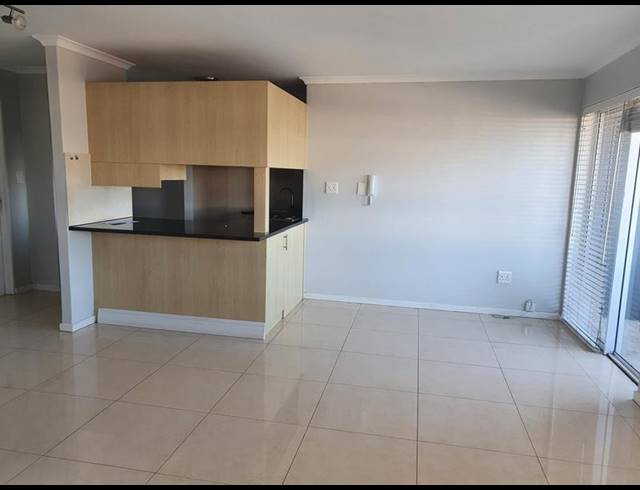 2 BEDROOM PROPERTY TO RENT IN SALT RIVER